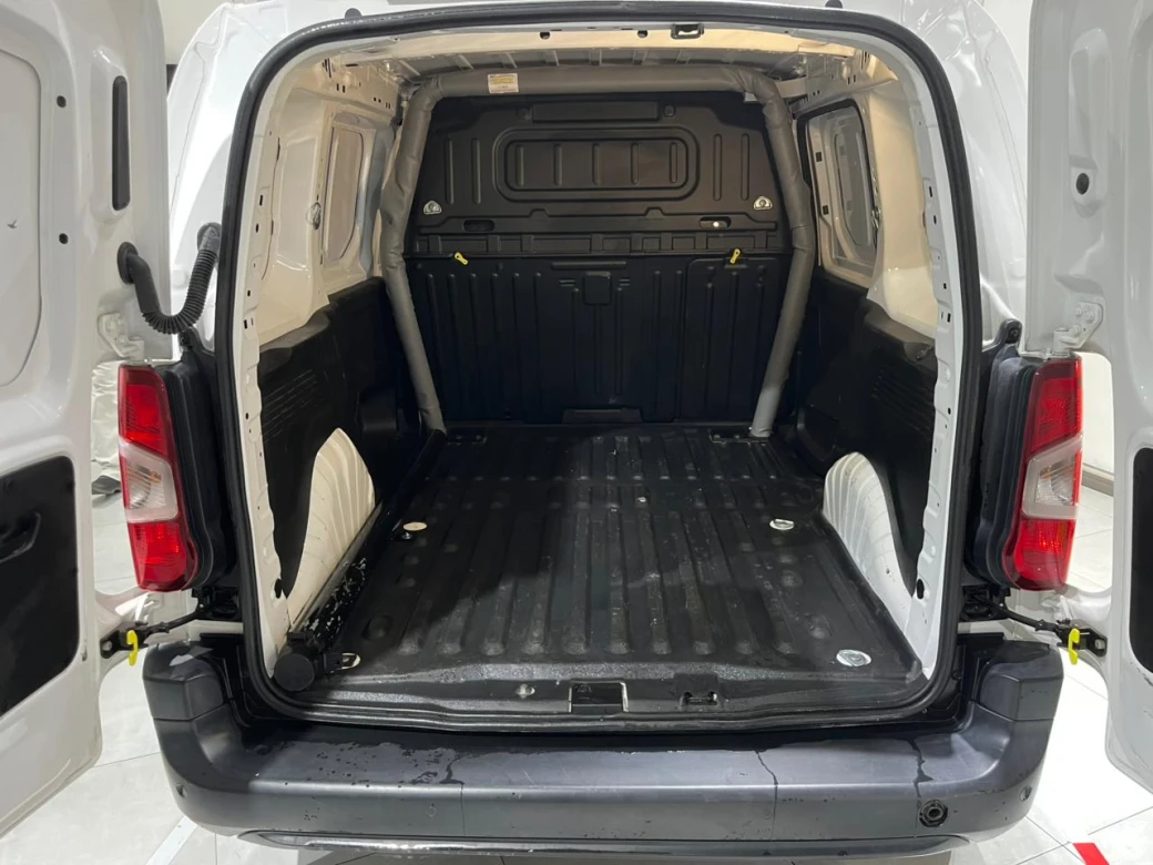 imagen 0 de vehiculo con id 2200